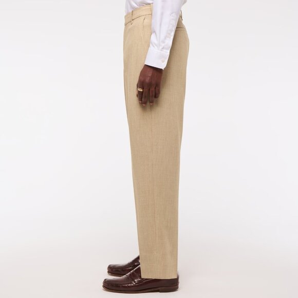 Abercrombie Collins Tailored Linen-Blend Pleated Suit Pant in beige texture - Picture 5 of 12